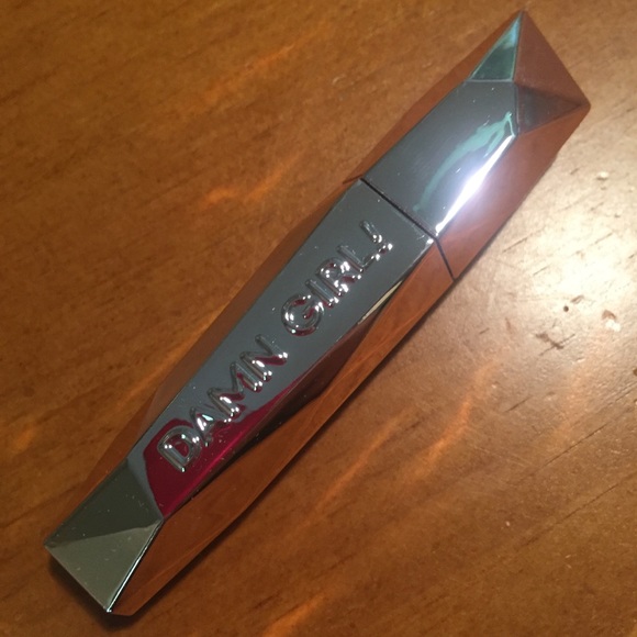 Too Faced Damn Girl 24 Hour Mascara - Picture 4 of 11